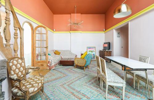 10th Arrondissement Apartment | Artists' studio on the roofs of Montmartre - Welkeys