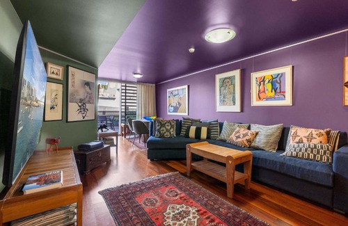 Woolloomooloo Apartment | Artsy Boho Den in Iconic Fingerwharf Woolloomoolo