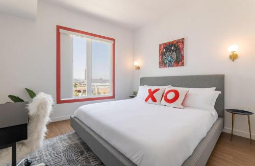 Little Tokyo Apartment | Artsy Home in Lil Tokyo-Free Parking-1Mi to DTLA