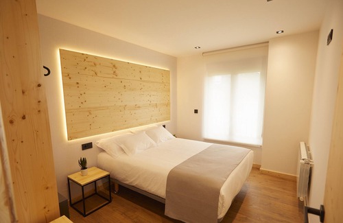 Viveiro Apartment | Arumes do mar e montaña, Apartment with sea views with terrace