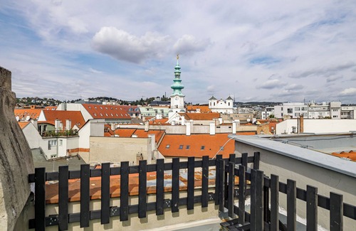 Old Town Apartment | ARYA- nice 2-bedroom apartment with breathtaking 360° view