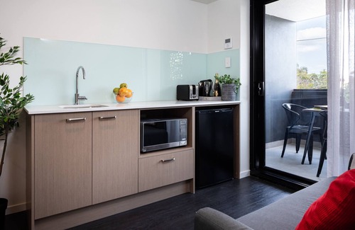 Ascot House | Ascot Budget Residences - Close to Brisbane Airport & Racecourses