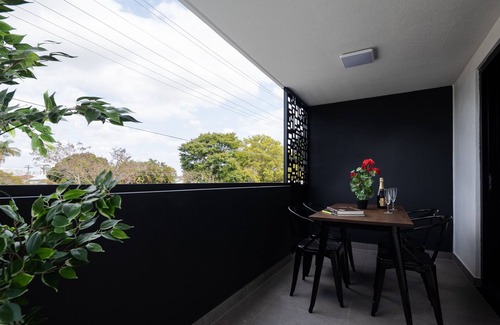 Ascot House | Ascot Budget Residences - Close to Brisbane Airport & Racecourses