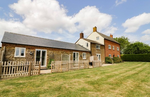 Daventry Cottage | Ash Barn