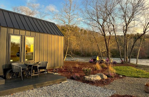 Arden Hotel | Asheville River Cabins