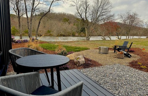Arden Hotel | Asheville River Cabins