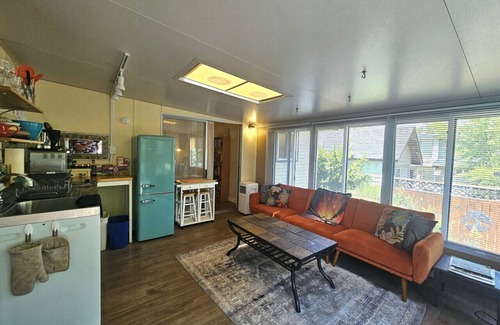 Siskiyou-Hargadine Historic District House | Ashland Garden Cottage