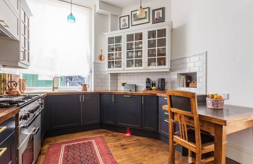 Westminster Apartment | Ashley Gardens by onefinestay