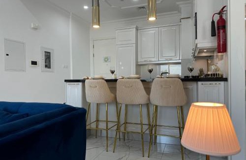 Al Barsha Apartment | ASHRI Luxurious Apartment in Arjan near Miracle Gardens