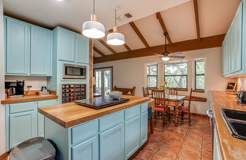 New Braunfels House | Ask for 20% Off, Cozy Home, Riverfront, Nature