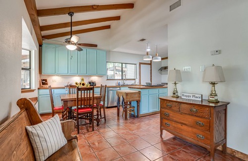 New Braunfels House | Ask for 20% Off, Cozy Home, Riverfront, Nature