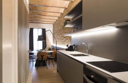 La Sagrada Familia Apartment | Aspasios Sagrada Familia Apartments