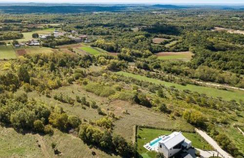 Sveti Lovrec Villa | Astounding Istra Villa 4 Bedrooms Villa Mediterranean Influence