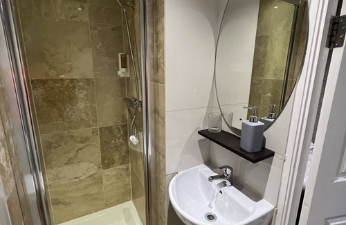 Hastings Hotel | Astral Lodge