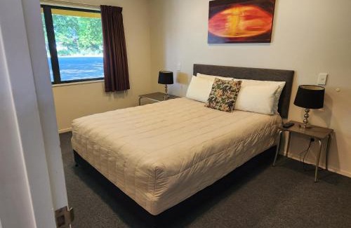 Greytown Hotel | ASURE Oak Estate Motor Lodge