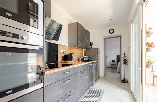 Rochefort House | At Céline and Frédéric Maison