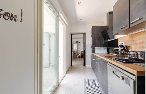 Rochefort House | At Céline and Frédéric Maison