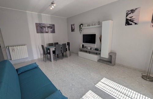 Cinecitta Apartment | At Eria's House - 100 m Metro A Subaugusta