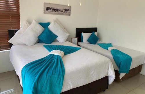 Newlands East House | AT HOME GUEST HOUSE