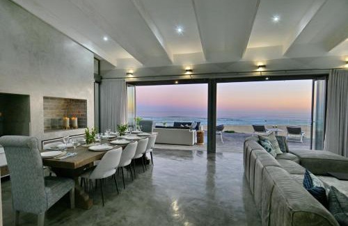 Glentana House | At Last Glentana Beach House