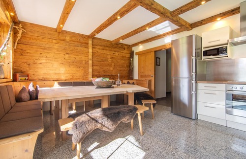 Ramsau im Zillertal Apartment | Detached farmhouse near ski resort Mayrhofen