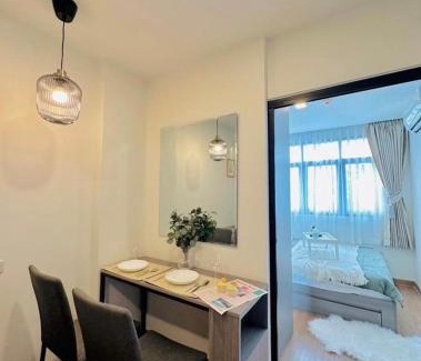 Ratchadaphisek Apartment | At Ratchada