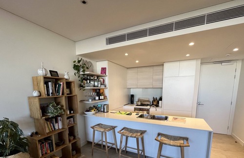 North Fremantle Apartment | AT THE BEACH - 2bed, 2bath, Fully Furnished.
