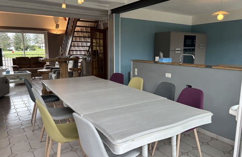 Etaples House | At the edge of the woods