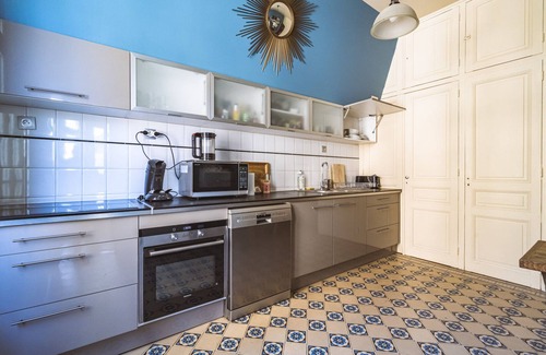 Reims City Centre Apartment | At the foot of the Cathedral vuemagique