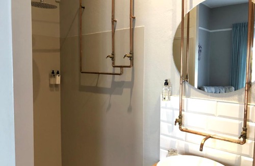 Knysna House | At The Loerie