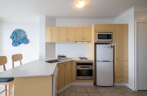 Airlie Beach Hotel | at Water's Edge Resort