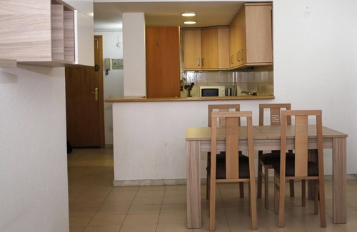 Torredembarra Apartment | AT125 Els Pins I: Apartamento con piscina en primera línea