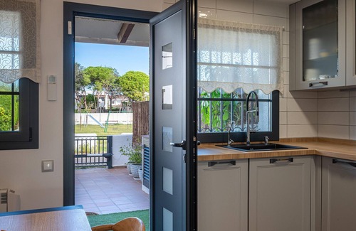 L'Avella House | AT153 Platja: Casa muy bien equipada en primera línea de la playa