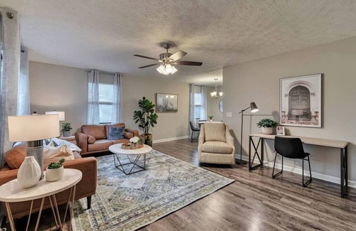 Acworth House | ATH - Sleeps 6 - 3 Beds - Pet friendly - Dustin