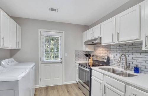 Austell House | ATH - Spring Road 1734 · Austell - 2BR- Ranch - Pet Friendly (1734)