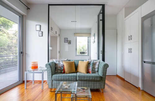 Alimos Apartment | Athena's South Apartment