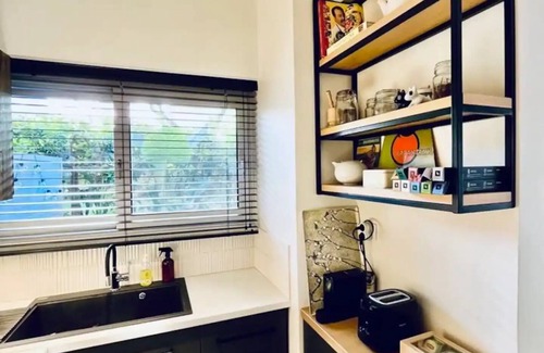 Palaio Faliro Condo | Athenian Coastal Urban Living