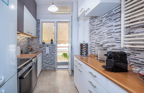 Dafni-Ymittos Apartment | Athenian Oasis Near Athens Metro Mall