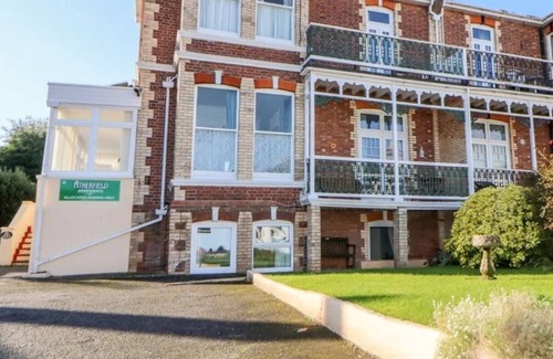 Roundham Apartment | Atherfield Apartments No. 8 - Roof Tops
