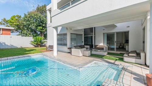 Athlone House | Athlone Park Guesthouse