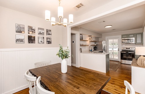 Perry House | AtHome+1 | Southern 3BR Charm | Perry Fairgrounds