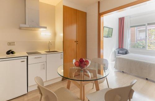 El Baix Guinardo Apartment | Atica Apartments - by Weflating
