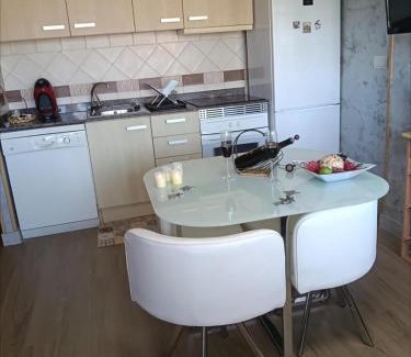 Villanueva Del Rio Segura Apartment | Atico de lujo con jacuzzi, piscina y gimnasio cerca de Balneario de Archena