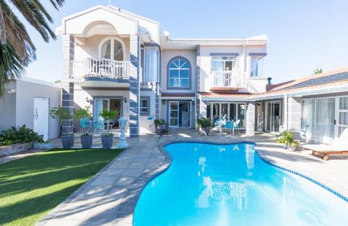 Sunset Beach House | Atlantic Beach Villa