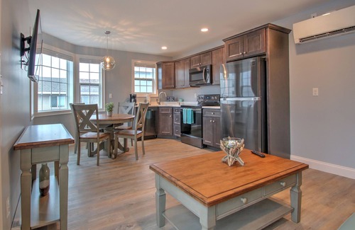 Old Orchard Beach Condo | Atlantic Ocean Suites - Sand Dune Suite 13 (1 Bedroom)