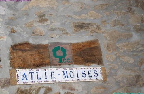 Braganca House | Atlie Moises