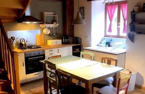 Malvieres House | Atmospheric gite for 6 people with wood burning stove