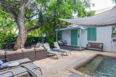 Historic Seaport Apartment | Atocha Cottage by Brightwild