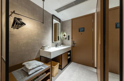 East Huanshi Road Hotel | Atour Hotel Guangzhou Yuexiu Taojin Subway Station -Free shuttle bus to Canton Fair