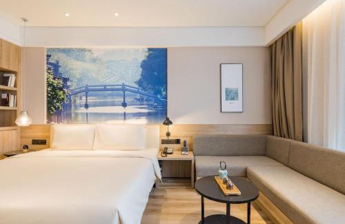 Tongxiang Hotel | Atour Hotel (Tongxiang Zhenxing Road)